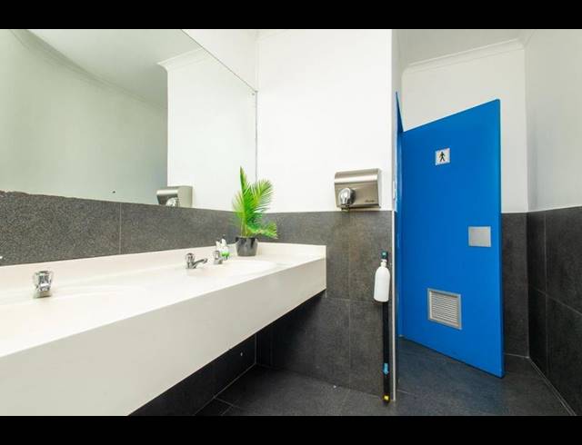 BUSINESS FOR SALE IN MILNERTON CENTRAL